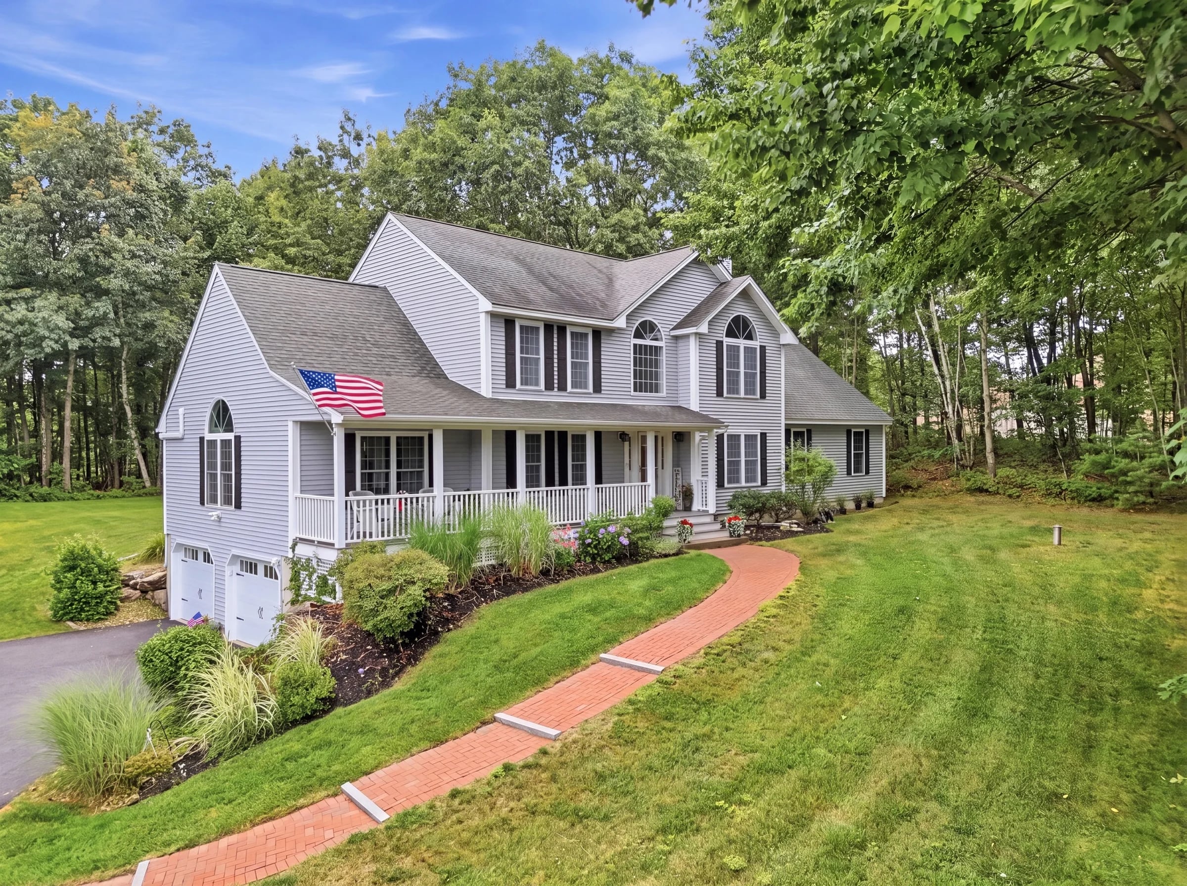 Real estate listing in Hooksett, NH